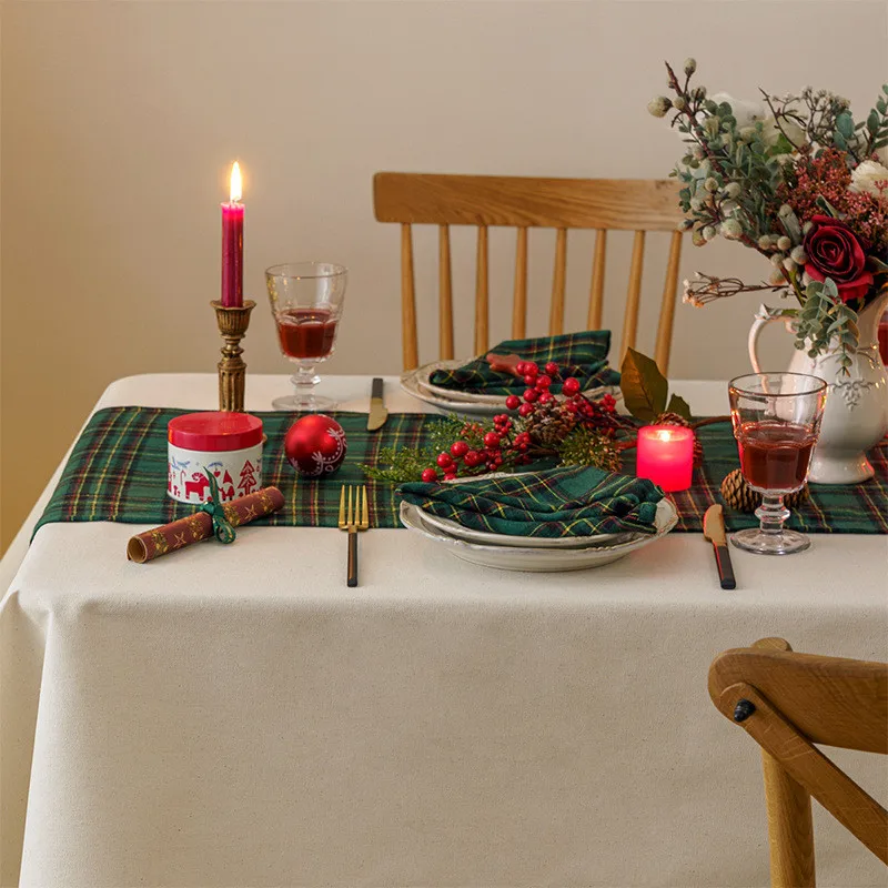 Description Picture 5 of item4PCS Christmas Scottish Tartan Plaid Cloth Napkins 40x40cm Classsic Red Green Plaid Dinner Napkins For 2024 Xmas Table Decor