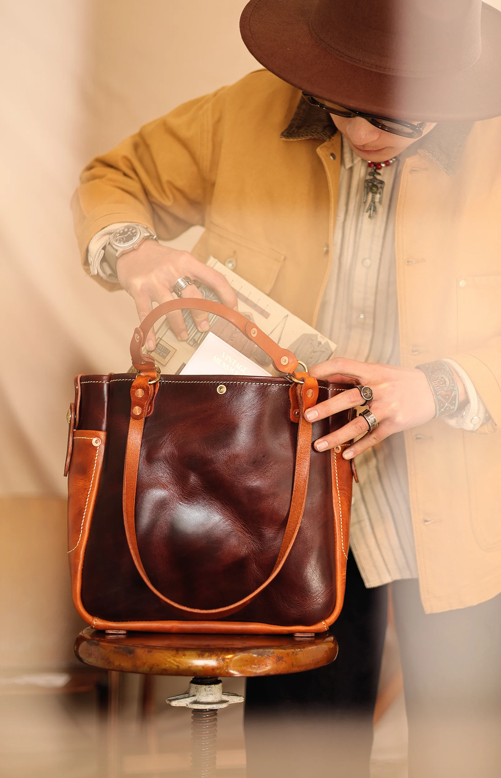 PNDME amerikanische Vintage handgemachte schwere Rindsleder Herren-Einkaufstasche Outdoor-Pendler-Handtasche aus echtem Leder mit großem Fassungsvermögen – Detail 15