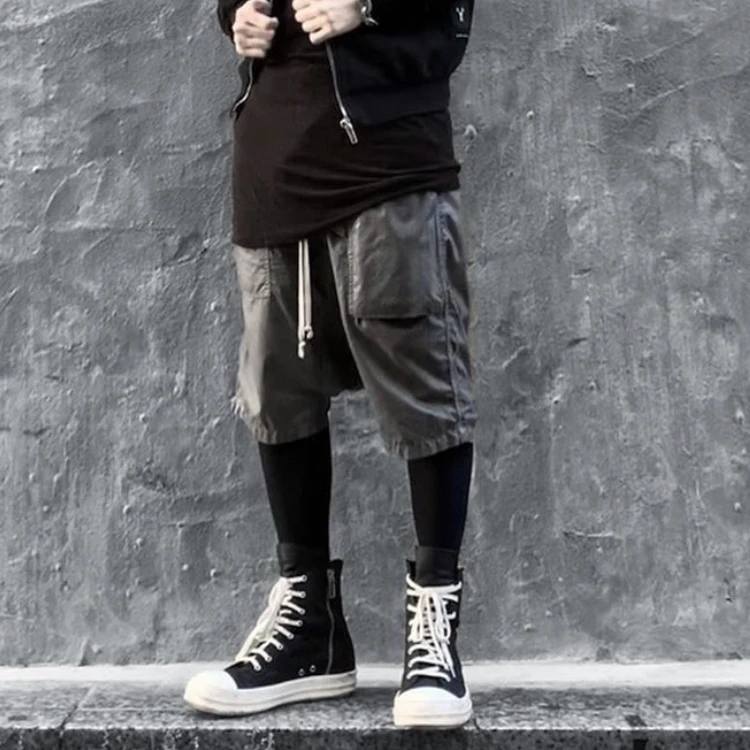 

2024 Spring/Summer High-Quality Men's Five-Point Baggy Shorts with Pockets Fabric Double-Ring Design in Black RO Dark Style