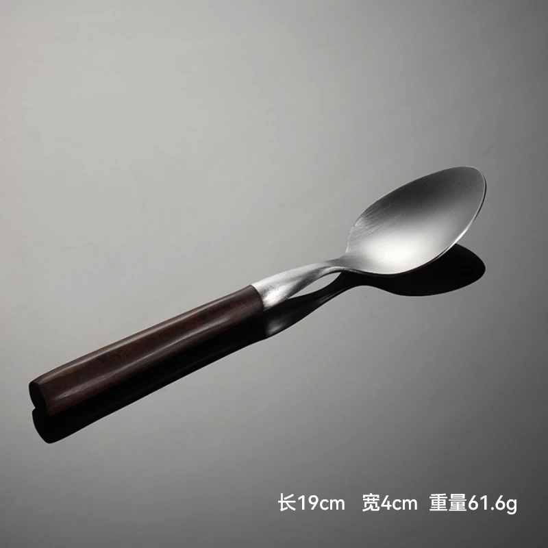 Main spoon