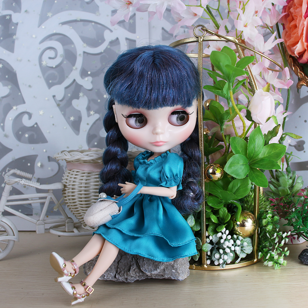 Mia – Premium Custom Neo Blythe Doll with Blue Hair, White Skin