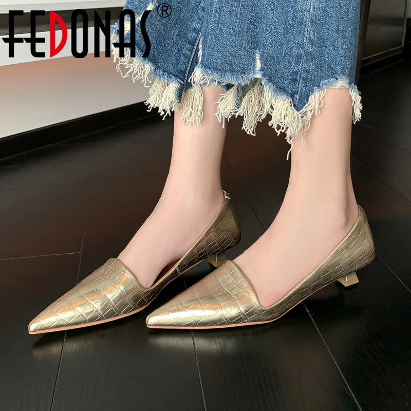 

Женские туфли-лодочки с острым носком FEDONAS, белые туфли из натуральной кожи на низких каблуках, обувь для офиса на весну-лето 2023