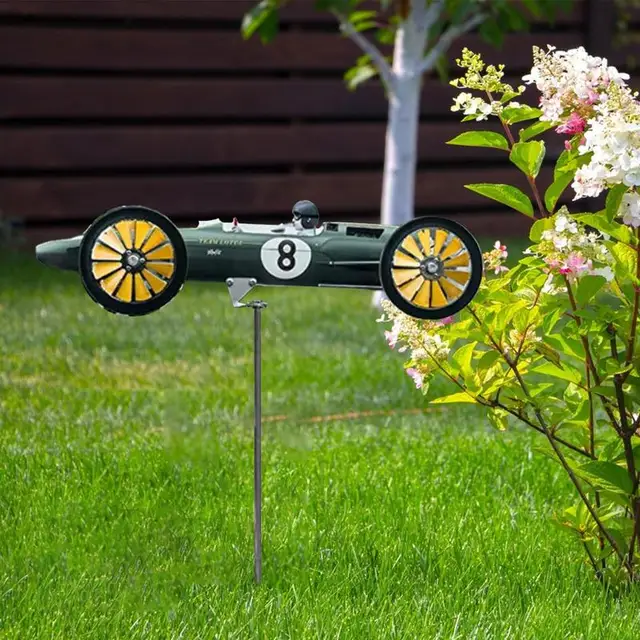 Kerti Weathervane Szélmalom Kreatív Versenyautó Szél Fonószobor A Kültéri Udvar Teraszos Gyep Park Dekorációhoz - Image 4
