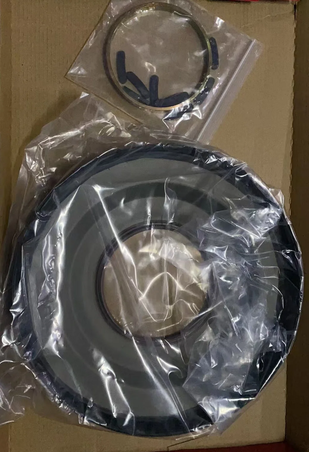 This is suitable for Volvo S80, S60, XC60, Ford Dual Clutch MPS6 and Automatic Transmission Seal. OEM31256845
