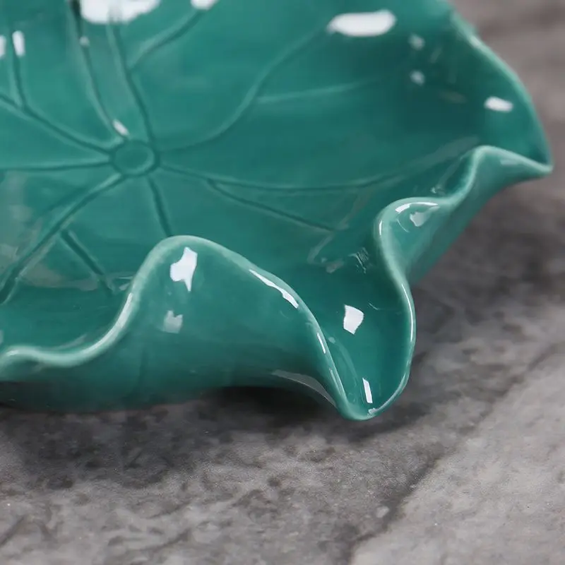 Ceramic Soap Dish, Home Bathroom Supplies, Creative Light Luxury, Cute lotus leaf shape Soap Box No Punching Draining Water, 1Pc