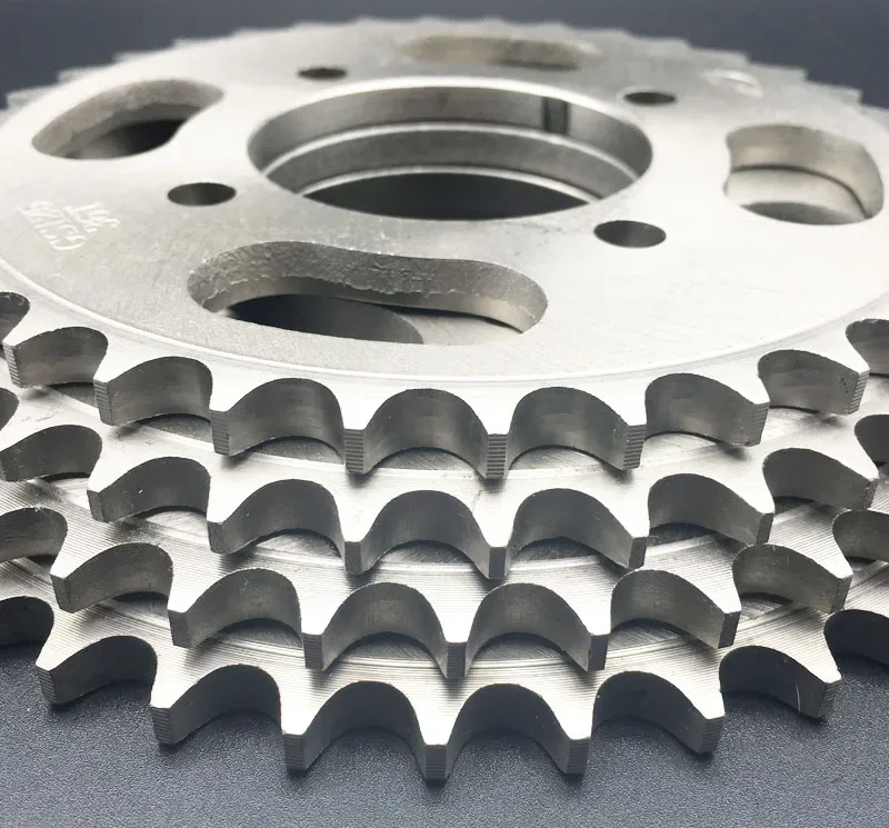 YBR125 Sprockets Rear Sprocket 41 43 teeth For Yamaha YBR125 DT100 RD125 RS125 RSX100 RX100 Z125 Motorcycle parts Improve speed engine sprocket
