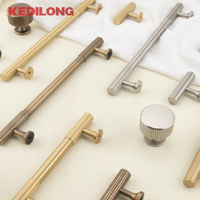 KEDLO ยุโรปหรูหราทองเหลืองทองยาวแนวตั้งรูปแบบ Vintage Bronze Knob ตู้ลิ้นชักนิกเกิลแปรง Handle 1