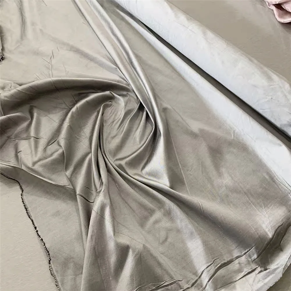 Dupioni Silk/Lycra Capri in Light Grey