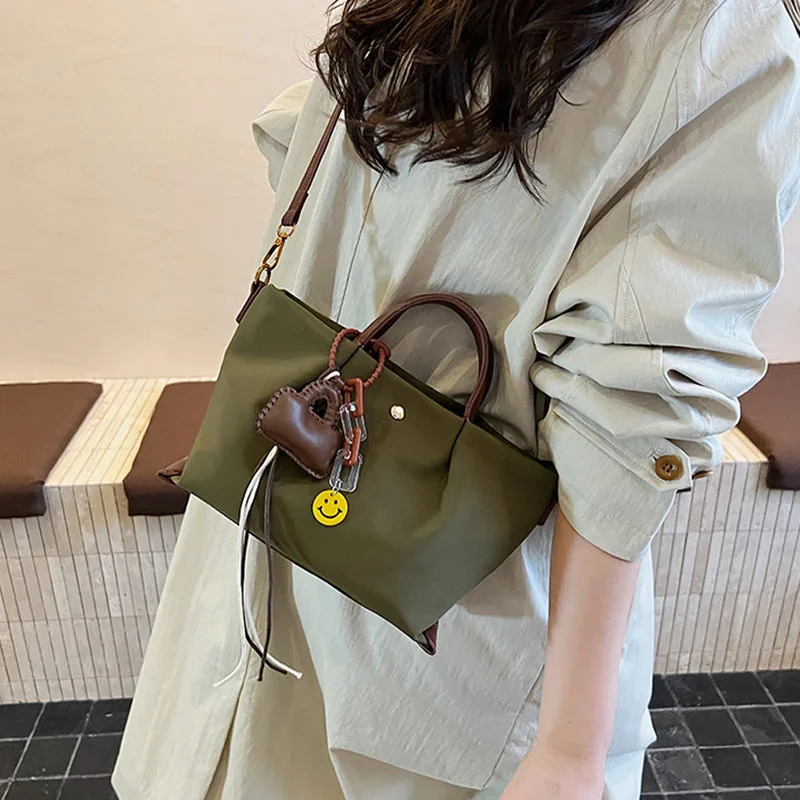 Korean Version Women'S Shoulder Bag Fashion Casual Nylon Crossbody Bag Black Handbag Commuting Bag