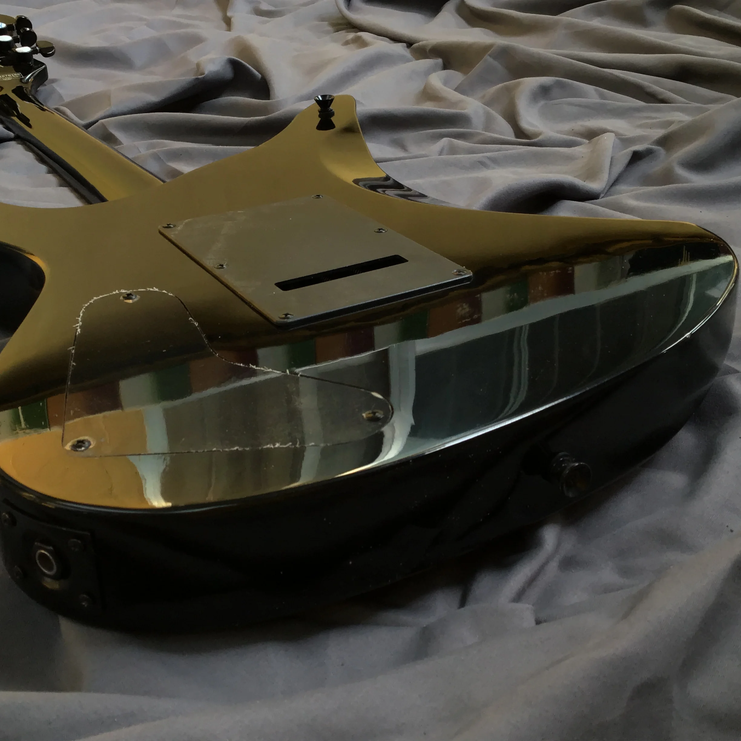 Electric Guitars Hardware Chrome Plating floyd rose bridge Black and Red Stripes right hand in stock