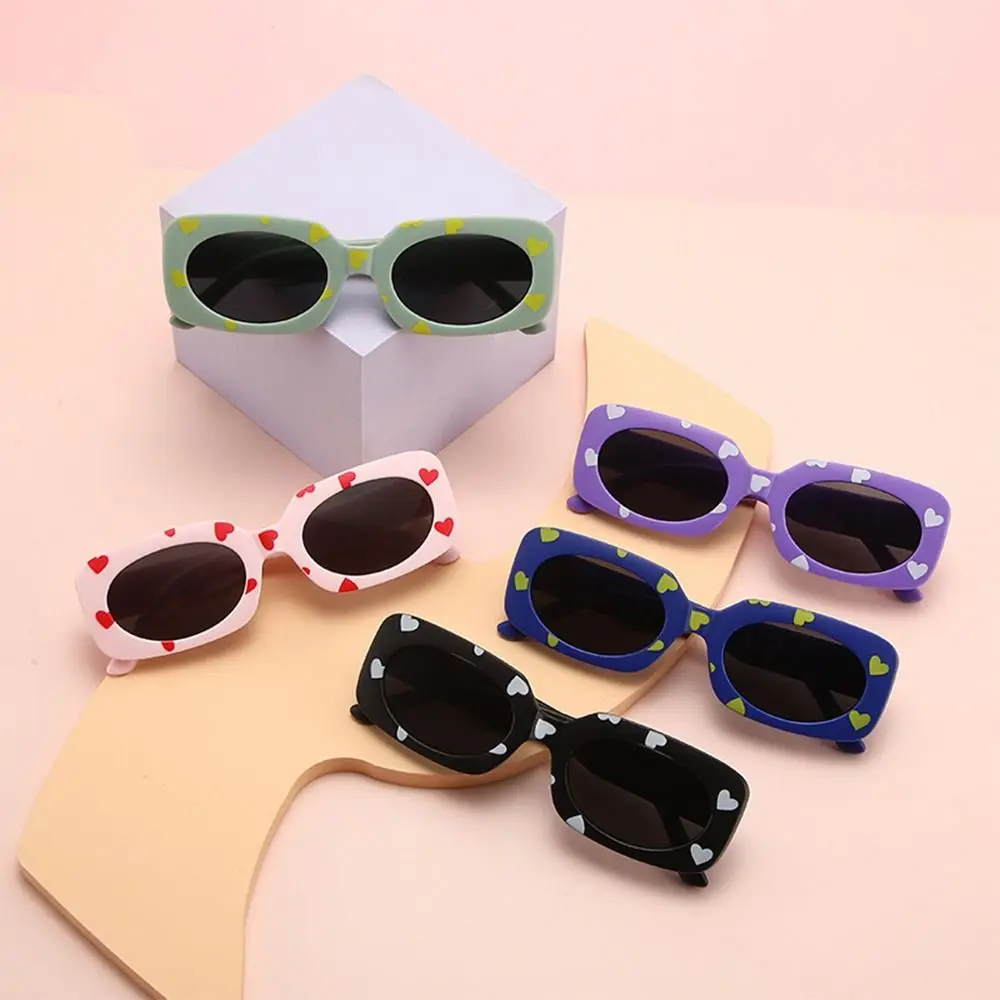 نظارات شمسية عتيقة مطبوعة على شكل قلب للأطفال ، نظارات شمسية مستطيلة للفتيات والفتيان ، ظلال حماية من الشمس ، من 2 إلى 8 سنوات