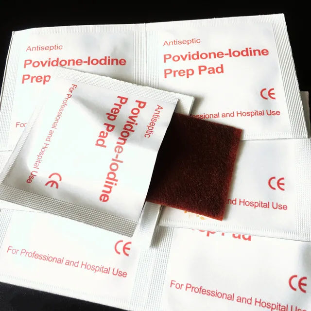 Iodine solution in a single package for wound cleaning, essential supplies for first aid kit in outdoor sports disasters 6