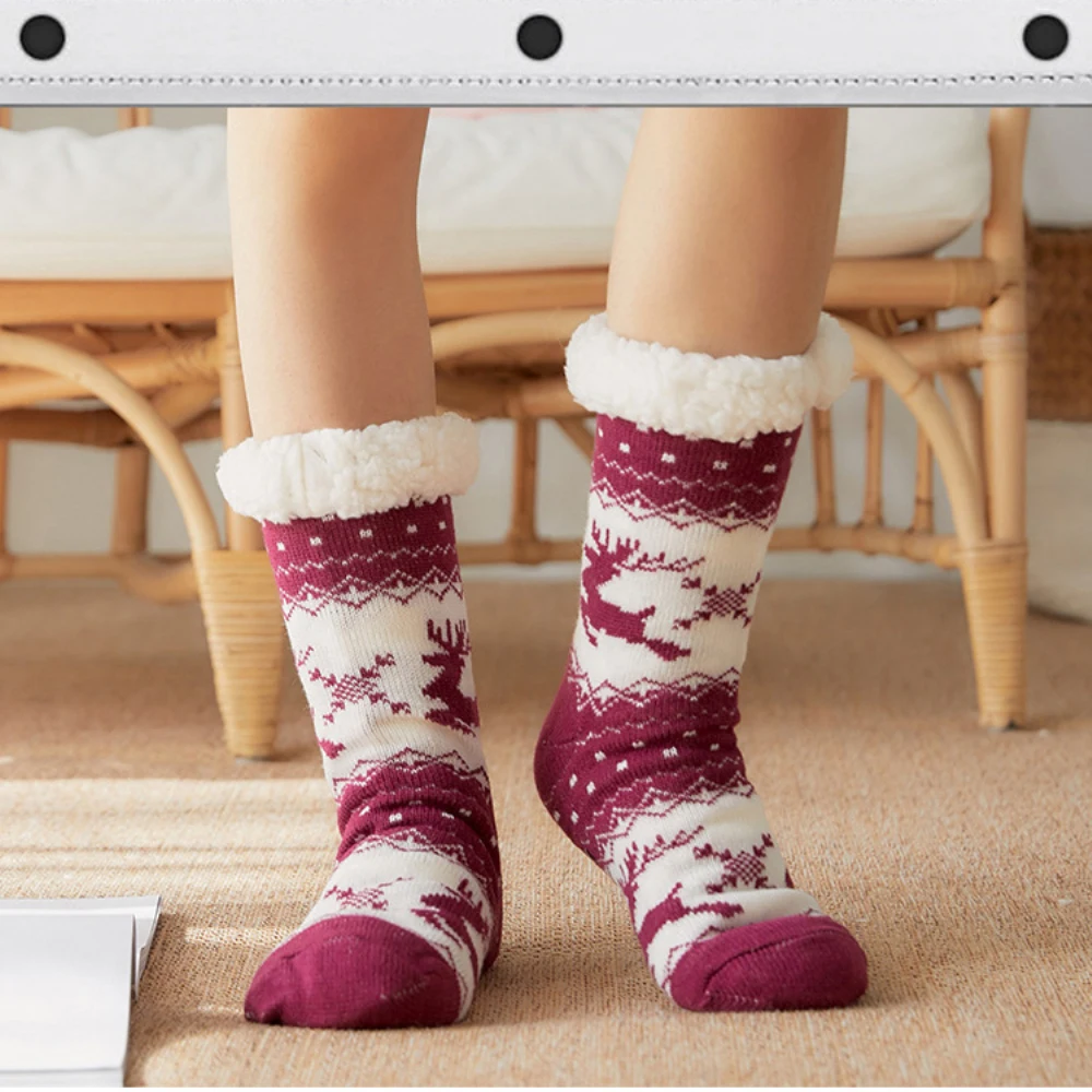 Chaussettes pantoufles Grippers Fuzzy Socks Femmes Chaussettes de Noël  antidérapantes Chaussettes chaudes d'hiver athlétiques