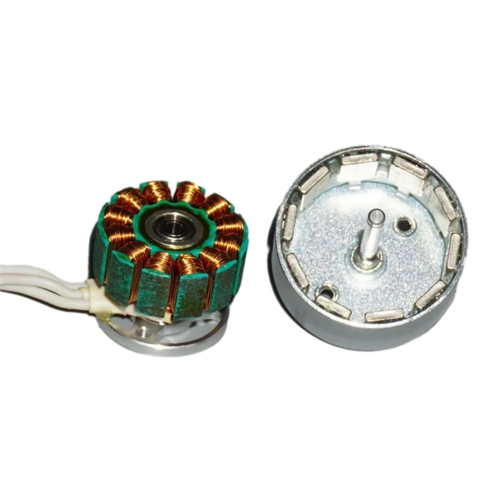 Moteur Brushless 1806 1600KV pour Drone RC Quadricoptère