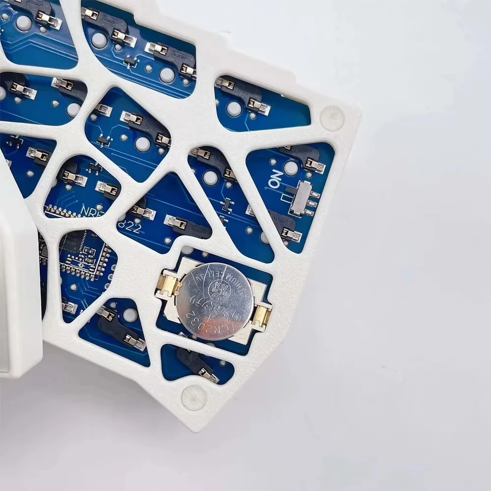 CORNE V4 2.4 グラムワイヤレス分割キーボード分割メカニカル