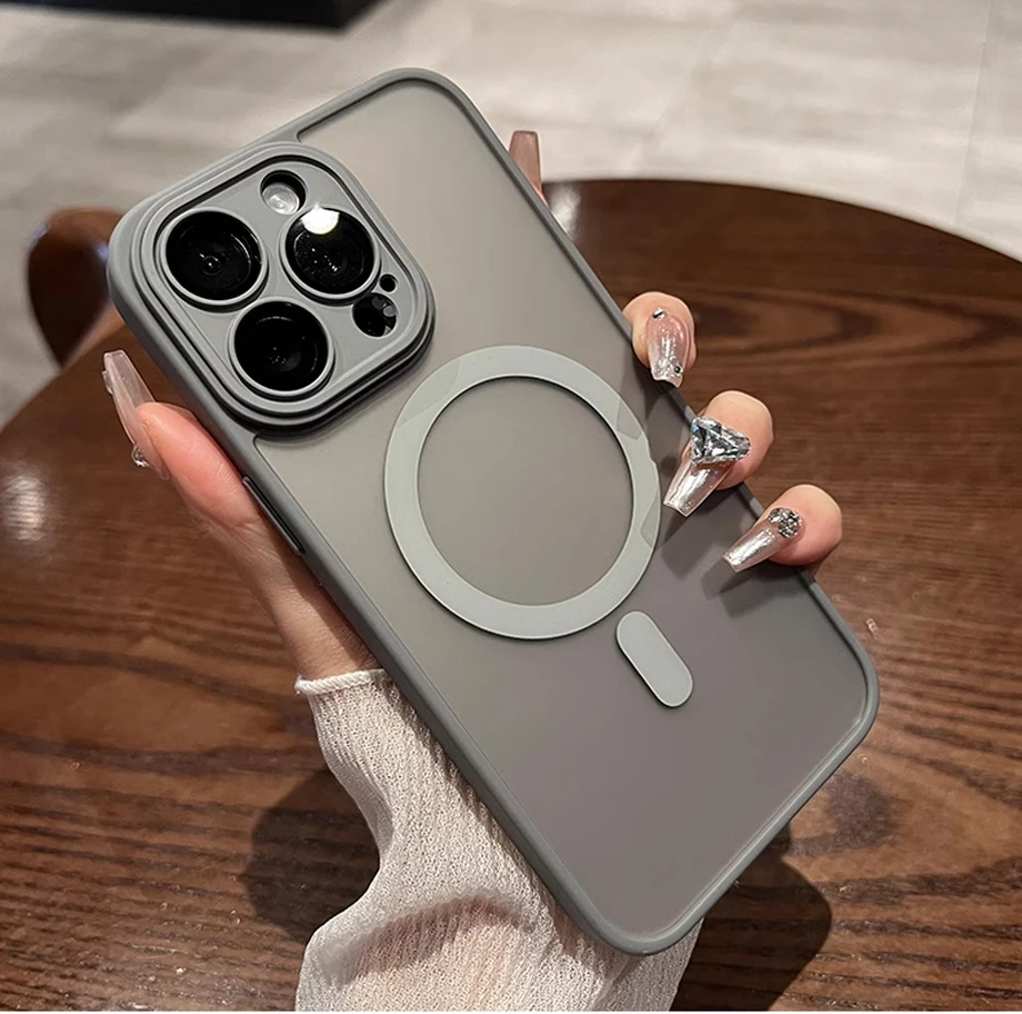 جراب مغناطيسي فاخر غير لامع شفاف للصدمات ، غطاء شحن لاسلكي magafe ، iPhone 16 ، 15 ، 14 ، 13 ، 12 ، 11 Pro Max ، Plus