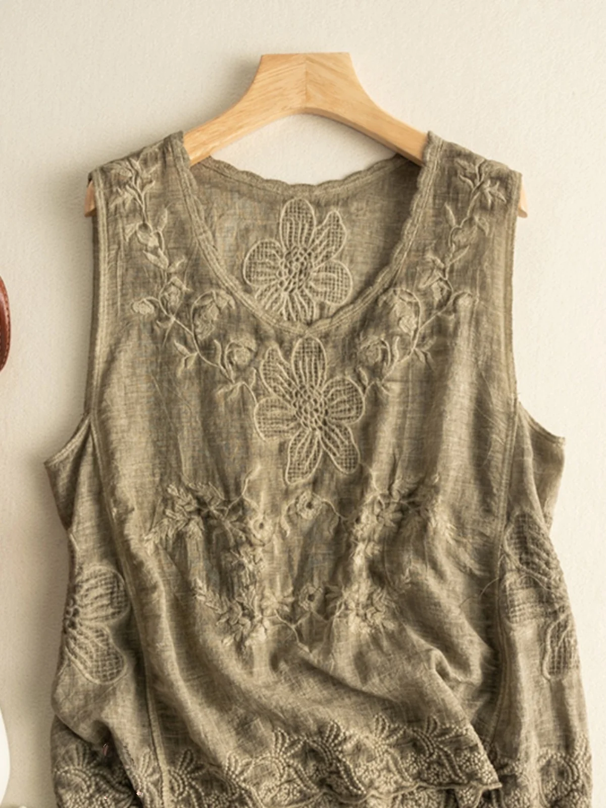 Lace Trim Embroidered Cotton Linen Women's Csole Vest Thin Inner Wear Linen Top Brand New Goods Summer Commute Sle