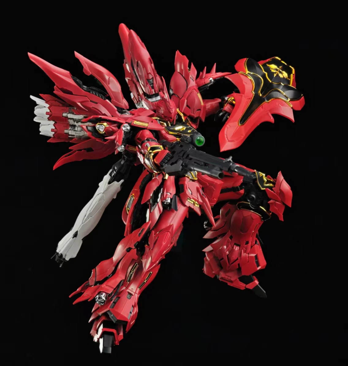 コメットテクノロジー シナンジュ MG 1/100 MSN-06S 赤い彗星組立