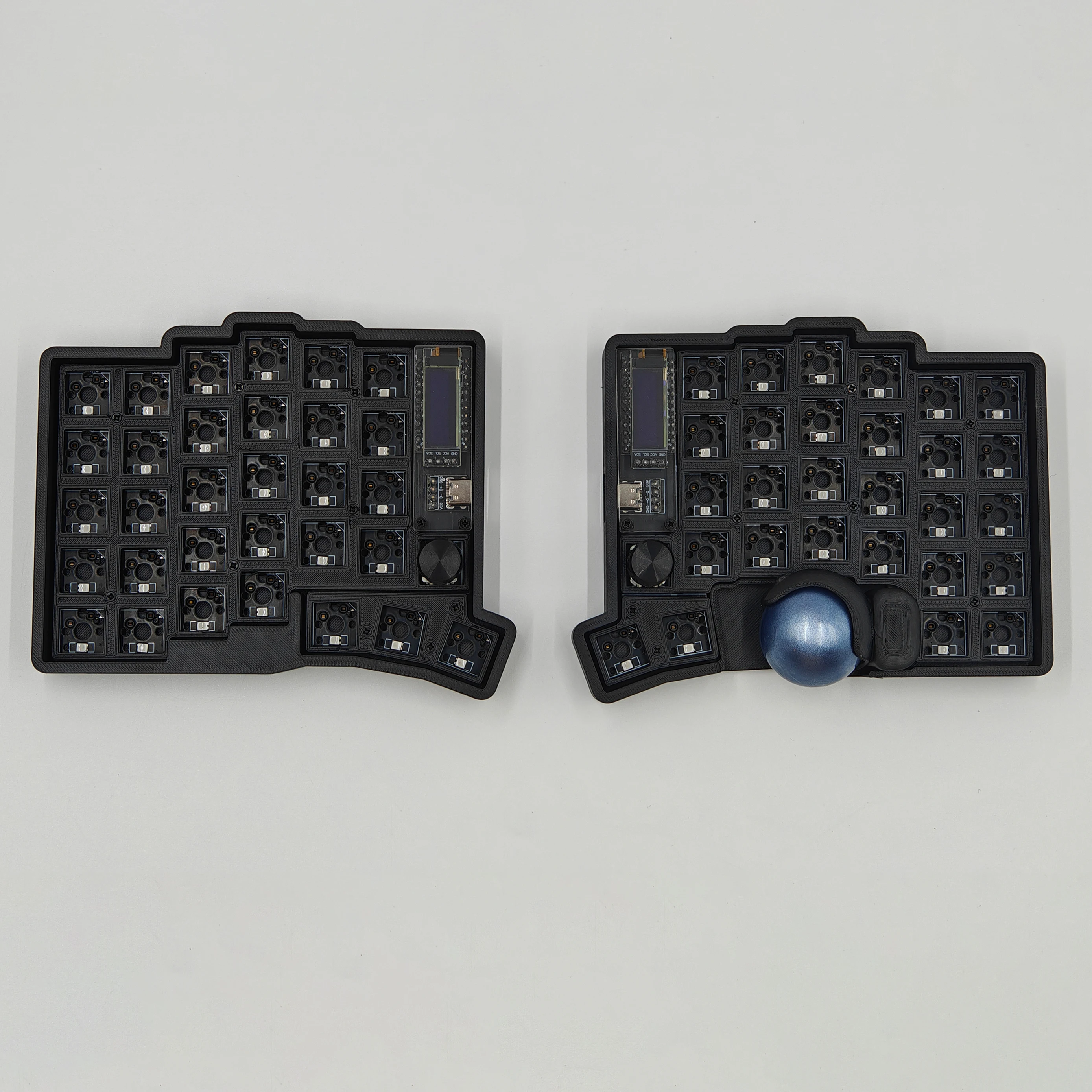 【新品】Keyball39 (改) 有線 自作キーボード 分割キーボード 委託】Keyball39