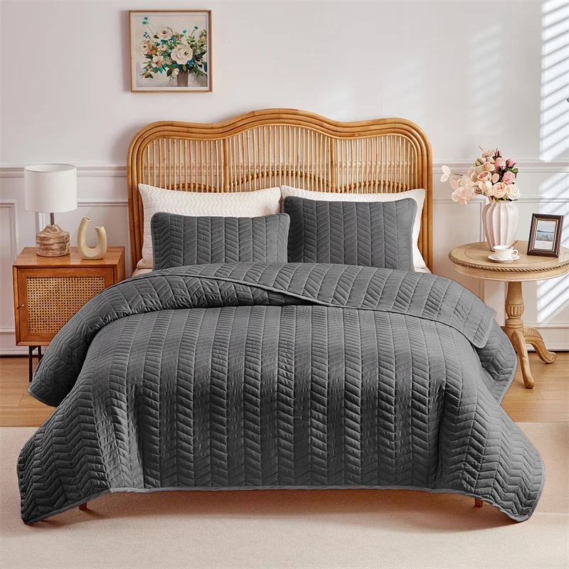 Bedspread D Gray