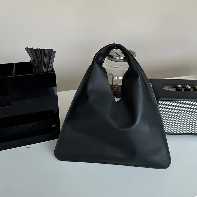 Ladies Designer New Soft PU Leather Dumpling Bag Fashion Leisure Versatile Handbag Armpit Underarm Shoulder Bag