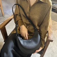 JW PEI femmes luxe concepteur demi-lune sac à bandoulière en cuir sac à bandoulière à la mode dame sous les bras sac à main sac à main 4