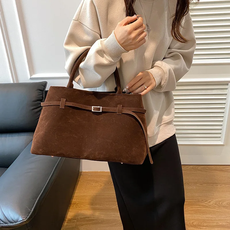 Shoulder Bag Ladies Handbag Tote Bag Autumn/winter Niche Design Large Capacity Retro Commuter