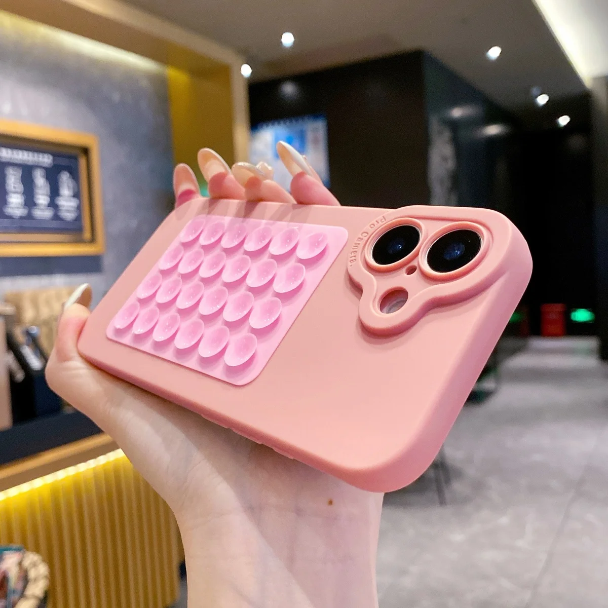 Chic Silicone Suction Cup Phone Case with Selfie Holder