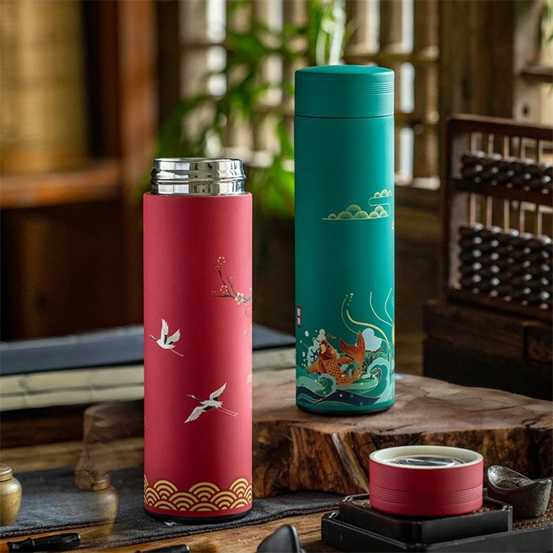 Thermos en métal | Photo Premium