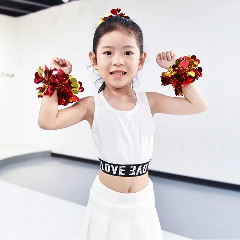 2Pcs Random Children's Glitter Dance Wrist Flower Cheerleaders Perform Handflowers Hand Bell Ring Kids Performance Props Toys