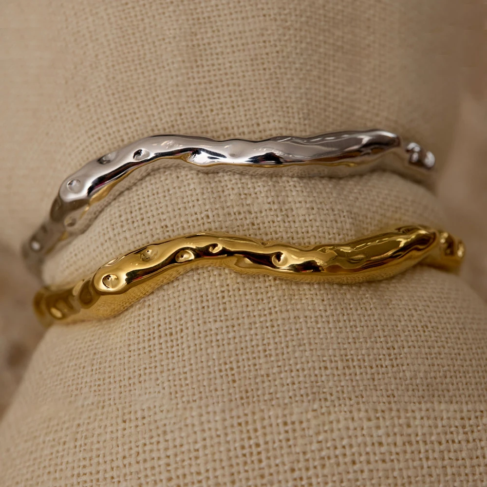 18K Gold Plated Ripple Twist Opening Bangle for Women Waterproof Stainless Steel PVD Lava Textured Tidal Bracelet Retro Jewelry