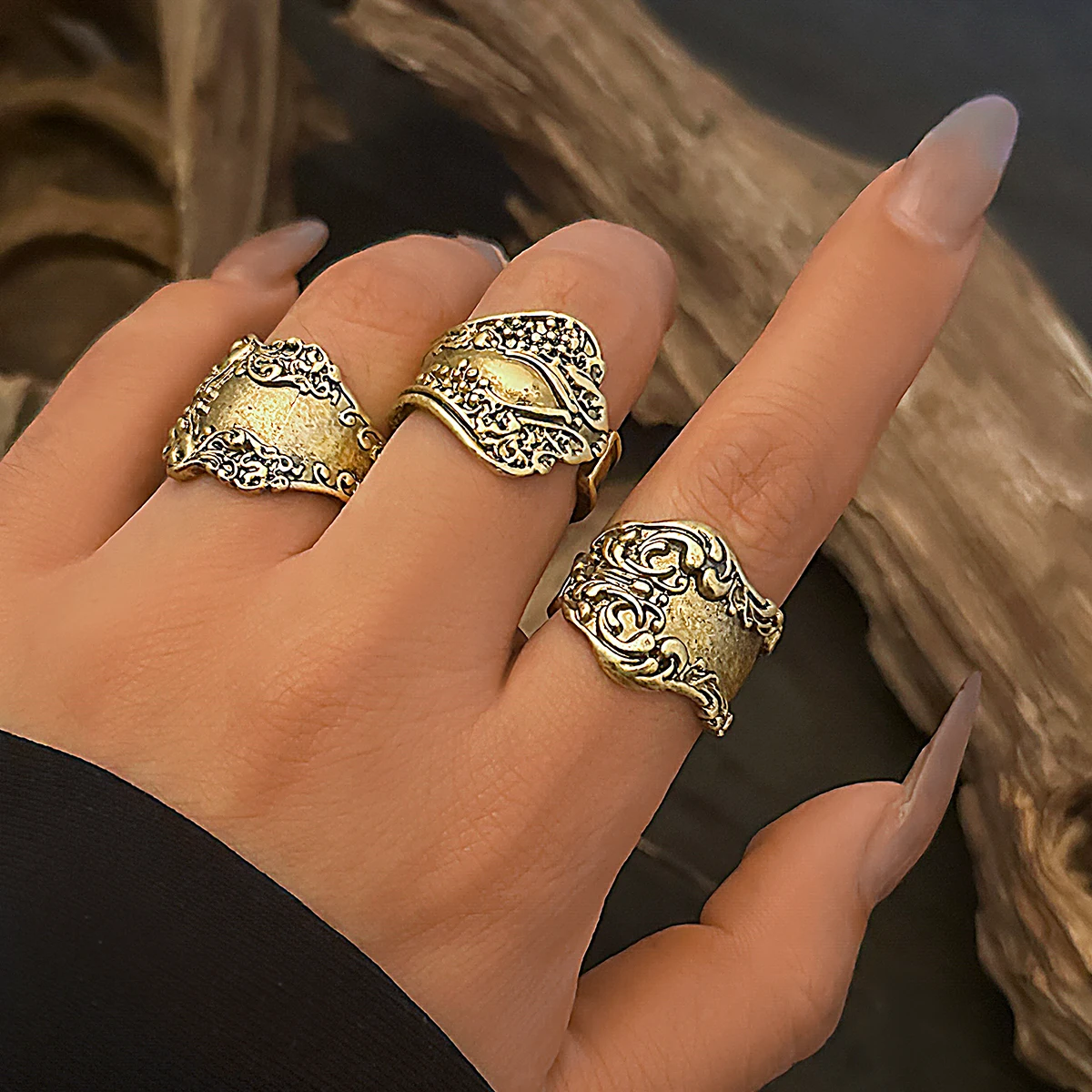 Exaggerated Metal Big Flower Rings for Women Vintage Large Finger Ring  Accessories on Hand Female Fashion Jewelry Trendy Gifts