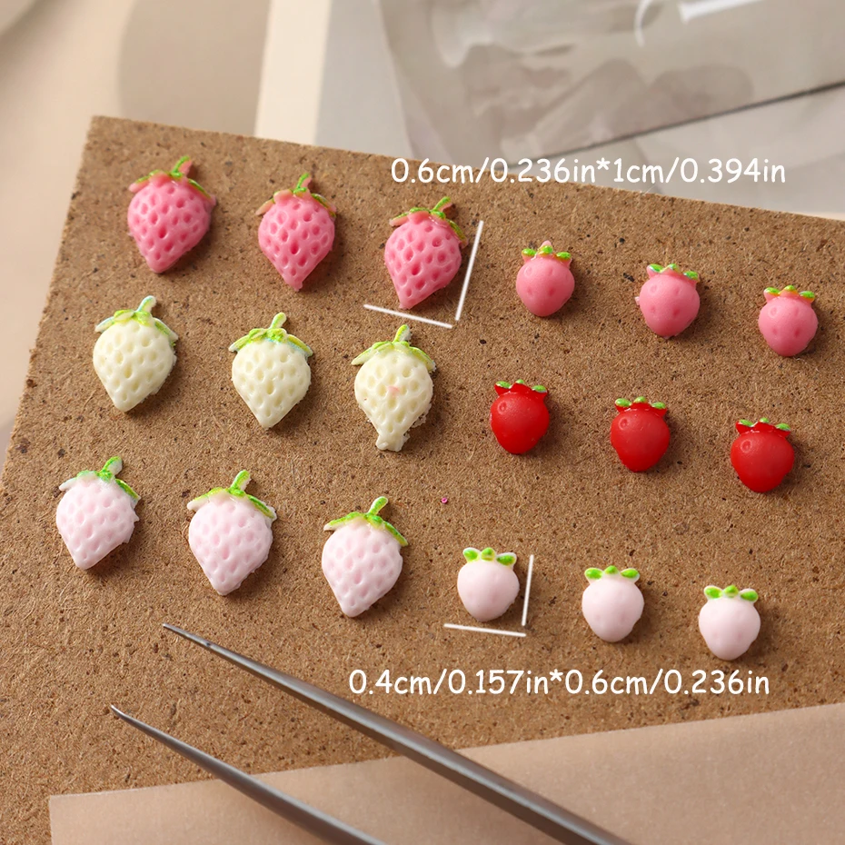 30/50개 스위트 딸기 과일 네일 참 장식품, 딸기 조각 네일 데코레이션 DIY 과일 얇은 조각 살롱 매니큐어 용품