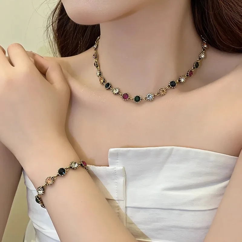 

Fashion Tiger Colorful Diamond Necklace Classic Circle Collar Chain Vintage High Grade Necklace Jewelry For Women