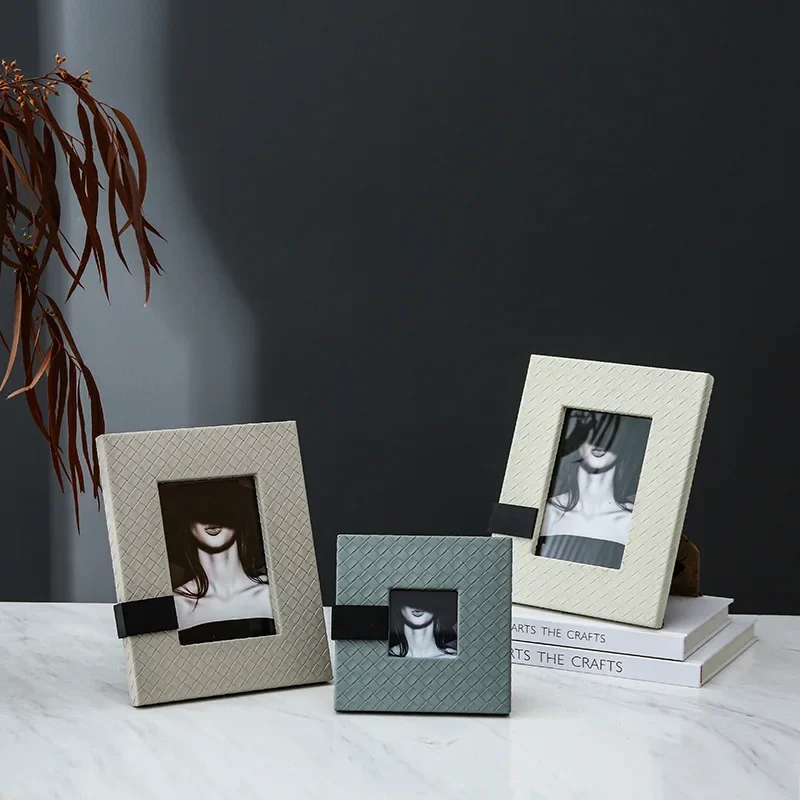 

Nordic modern textured leather photo frame model room hotel bedroom dresser bedside table desktop decoration ornaments
