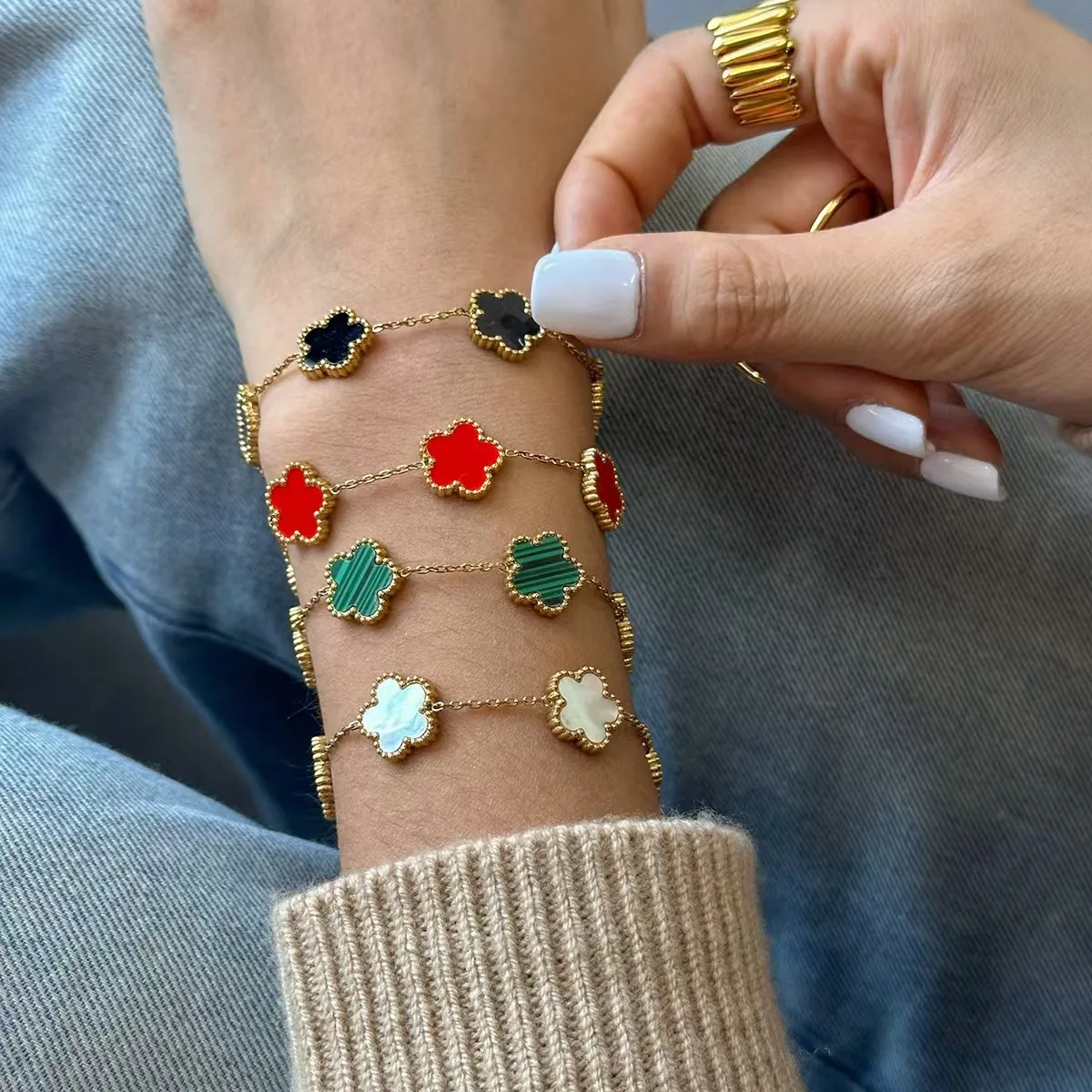 Stainless Steel Bracelet 1 piece stainless steel zircon mother of pearl five leaf flower bracelet women simple fashionable gift