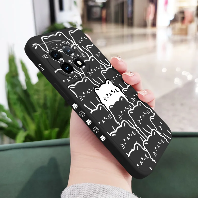 Totem Cat Liquid Silicone Phone Case – Stylish and Durable Cover