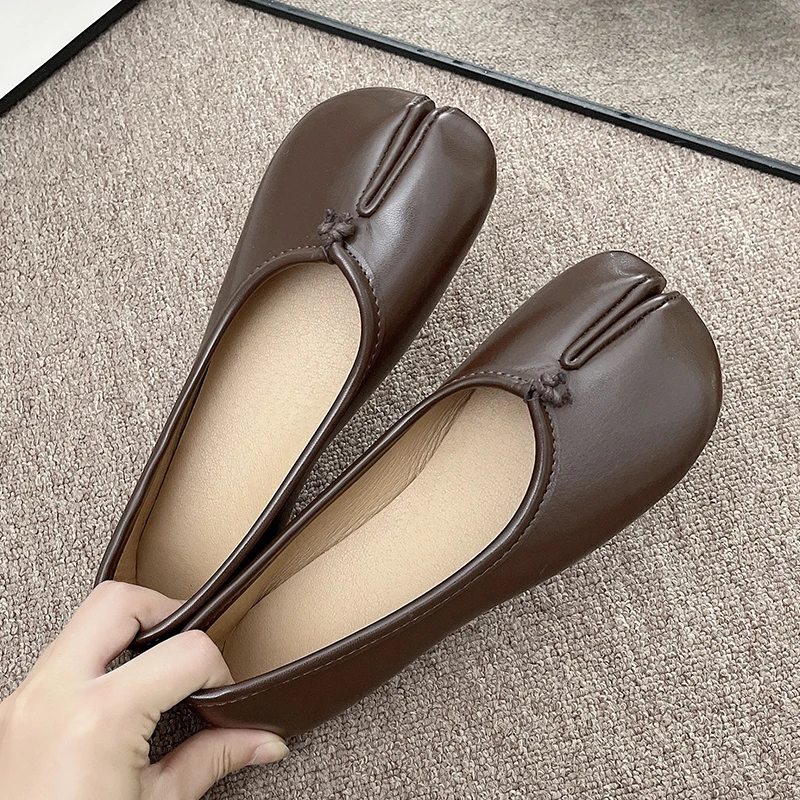 Women's Red Flat Shoes High Quality Fiber Leather Comfortable Flat Shoes Split Toe Slippers Soft Bottom Home Shoes 6