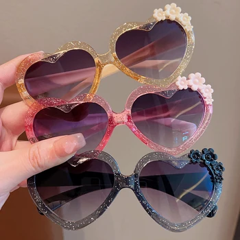 2023 Baby Girls Cute Acrylic Heart Shape Flowers UV400 Sunglasses Children Outdoor Sun Protection Sunglasses Kids Sun Glasses 1