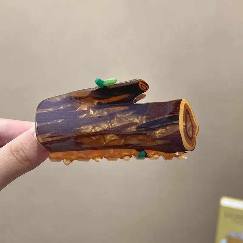 Elegant Acrylic Leaf and Animal Hair Claw Clip