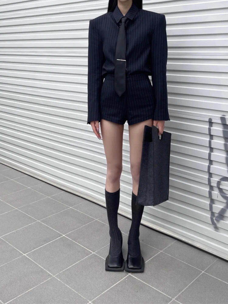 

Ladies Suits 2024 New in Spring Autumn A Slang Lawyer Blue Imperial Sister Shirt Suit Set Premium Slim Fit Shorts Two-piece Set