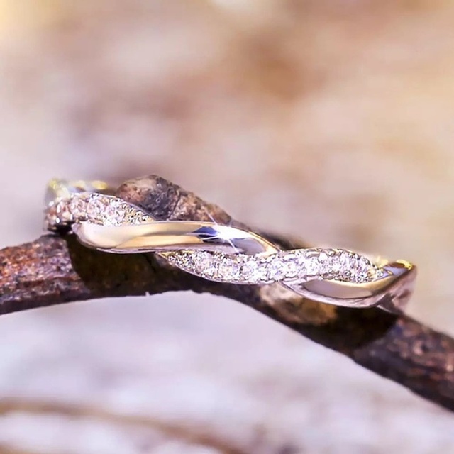 Delicate Gold Silver Color Twined Vine Infinity Rings for Women Simple Fashion White Zircon Bridal Engagement Wedding Ring