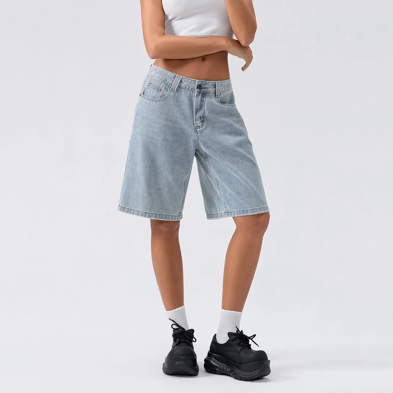 New Fashion Womens Knee Length Denim Shorts Loose Solid Color Low Rise Wide Leg Long Shorts With Pockets For Summer S-2XL