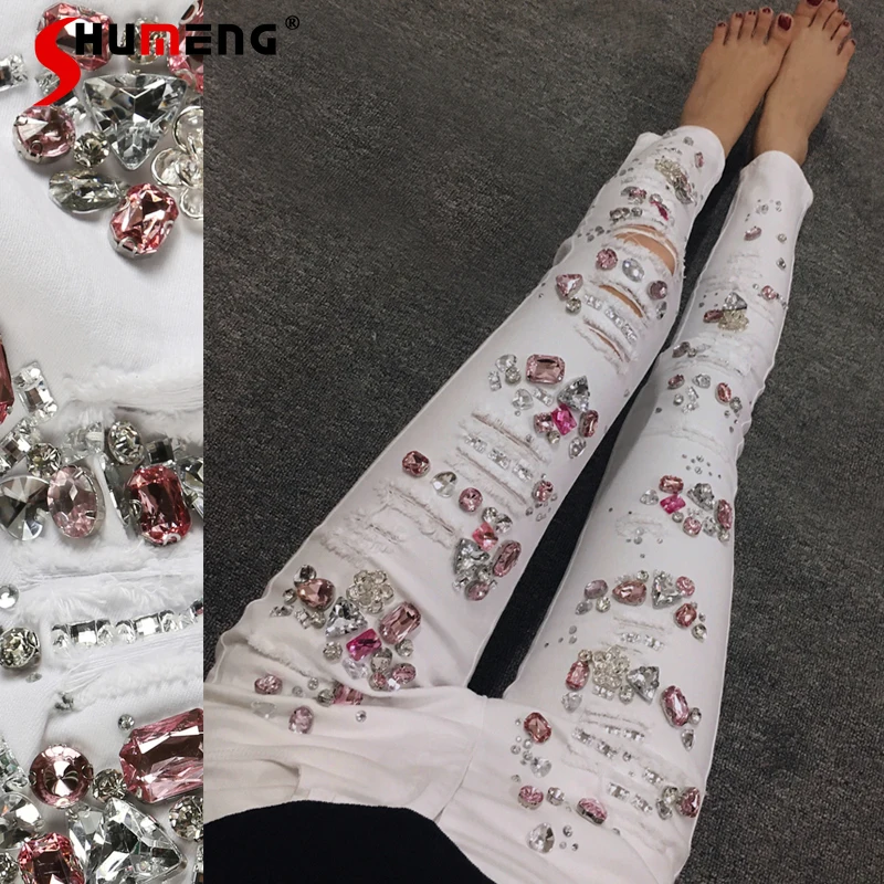 Hand-Stitched Diamond 2023 New Diamond with Bright Crystal Beaded Women's White Hole Skinny Jeans Pencil Denim Pants