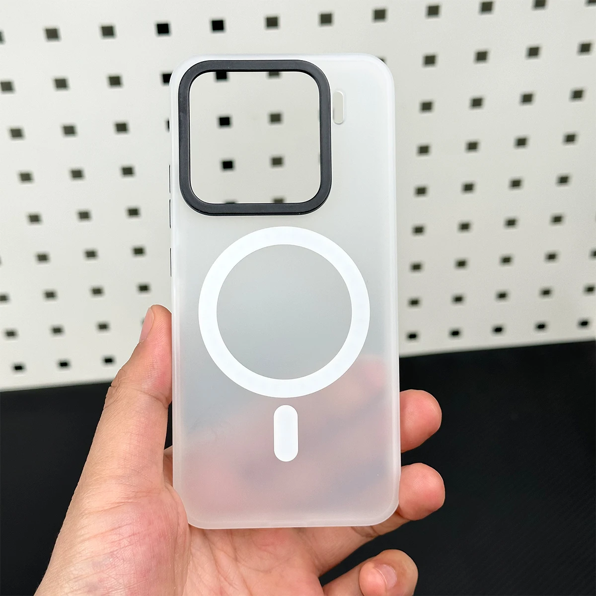 Magnetic Case For Xiaomi 15 Pro Shockproof Magsafe Wireless Charging  IDM Process Frosted Phone Cover For Xiaomi 15 Case 5