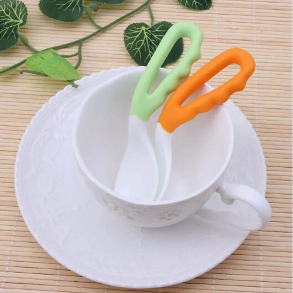 Baby food supplement feeding spoon children's products curved handle easy to grasp children tableware baby diet training