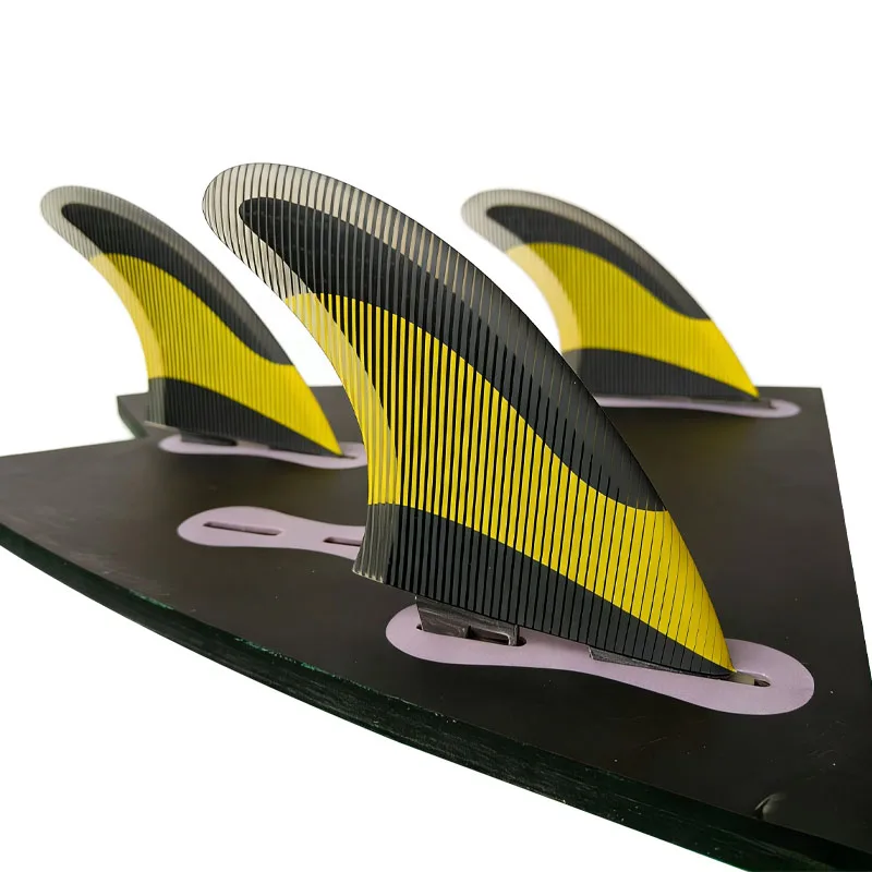 Pinne da Surf: Set Tri-Fin per Tavola da Surf MF F2 G5 G7 Giallo, Verde e Blu Realizzato in Fibra di Vetro a Nido d'Ape e Resina Epossidica