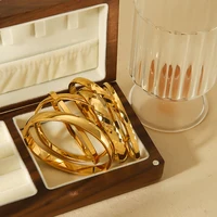 Fashion Minimalist Highlight Luxury 18k Gold Plated Geometric Bangles Tarnish Free Glossy Stainless Steel Bangle For Women Gifts 2
