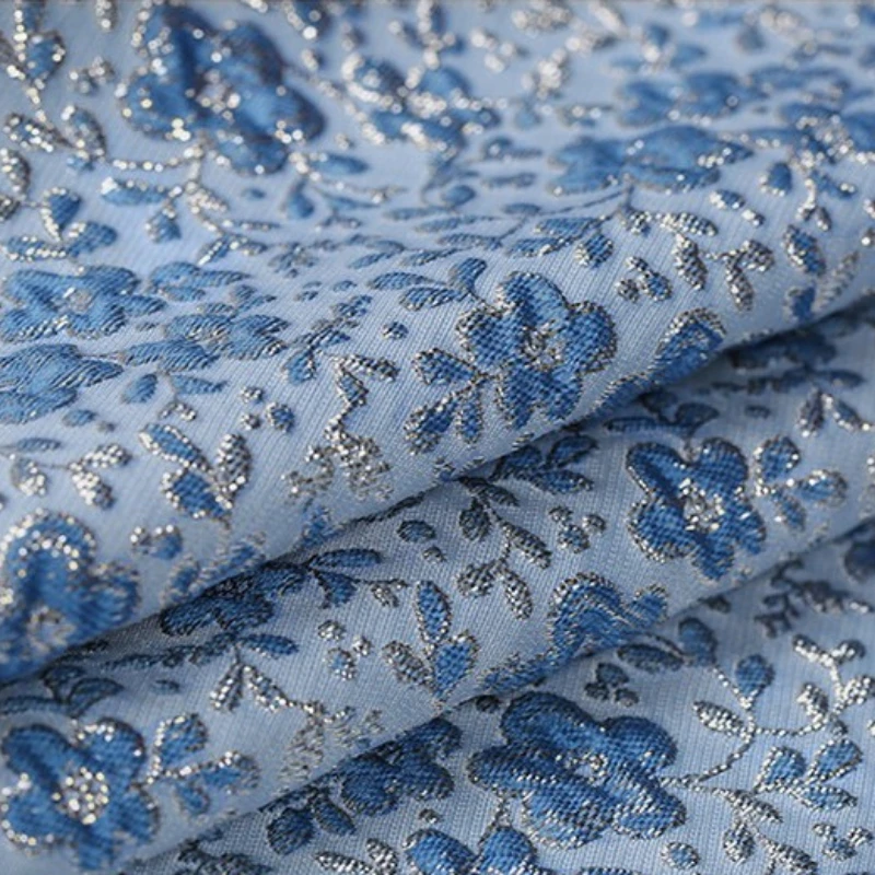 

Тканевая штора, парчовая ткань, дамасский жаккард, с золотыми и серебряными нитями, в французском стиле