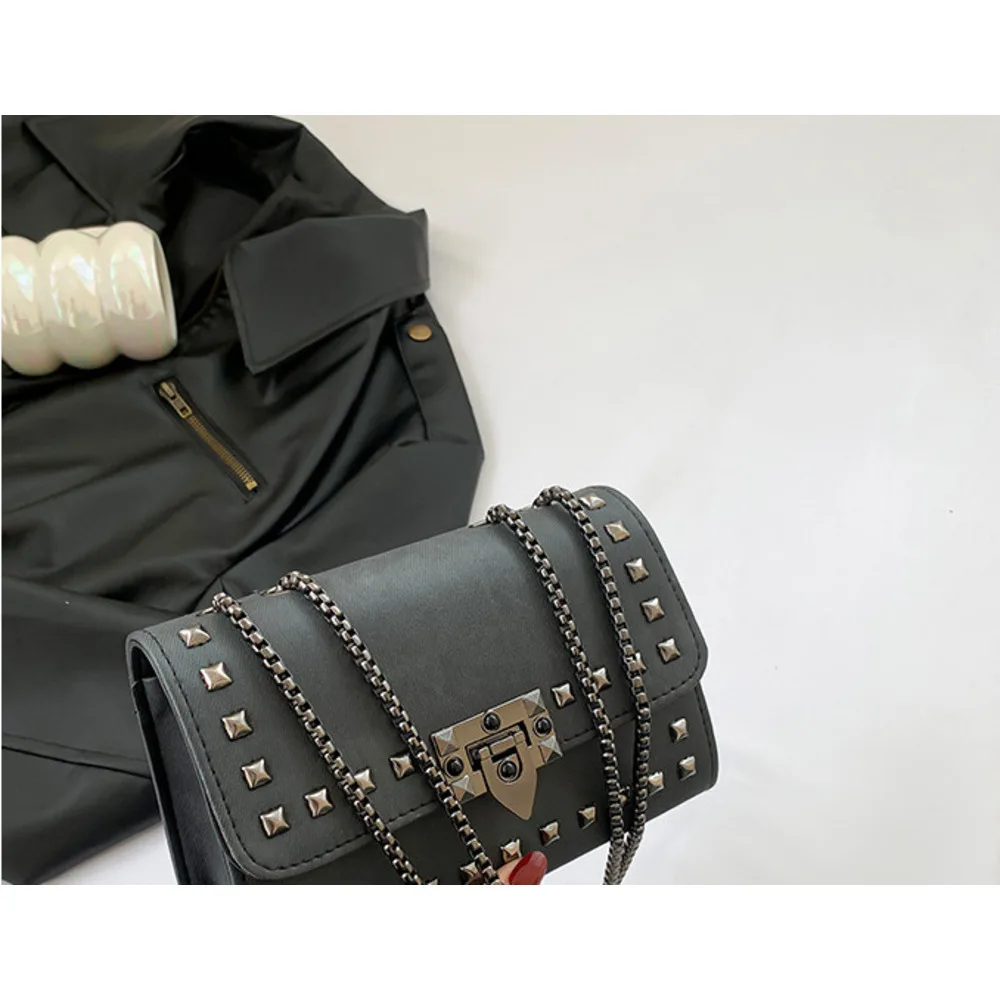 Borsa per donna 2024 nuova versione coreana piccola borsa a tracolla quadrata con tracolla singola, borsa da donna versatile alla moda,_voghion.com